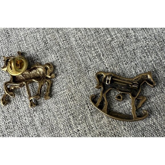 Vintage Horse Brooch Lot of 2 Rocking Horse Carousel Horse Bronze Gold - Picture 4 of 4